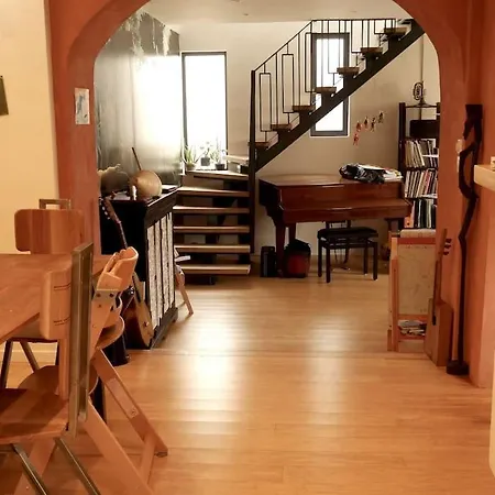 Belle Maison A Lagny, Proche De *
